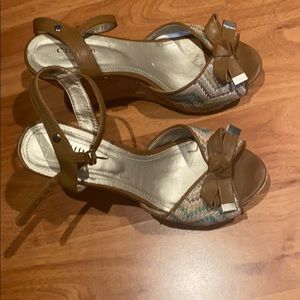 Cliffton wedges